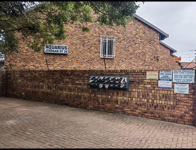 3 BEDROOM TOWNHOUSE FOR SALE IN HEIDELBERG CENTRAL